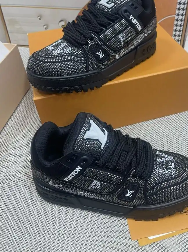 hype Louis Vuitton Sneakers