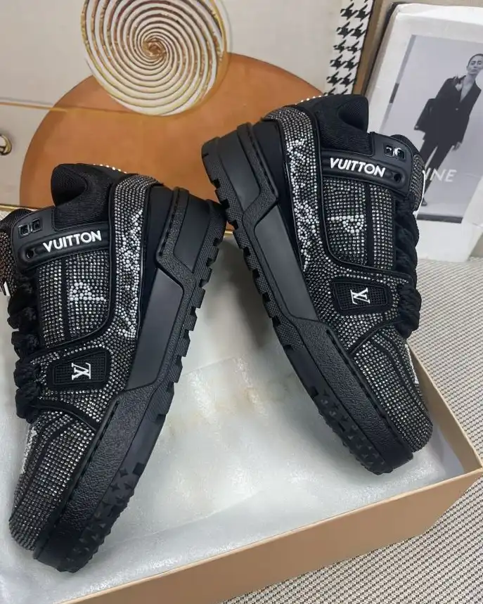 hype Louis Vuitton Sneakers