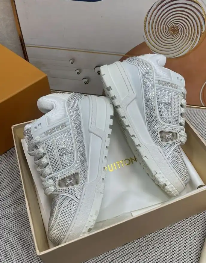 hype Louis Vuitton Sneakers