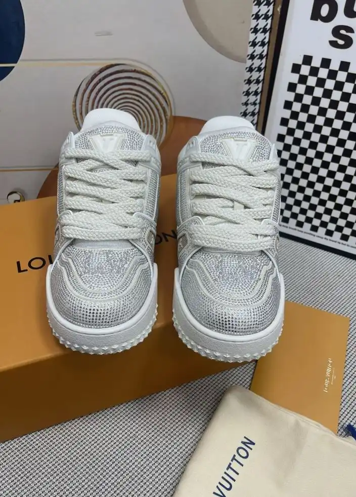 hype Louis Vuitton Sneakers