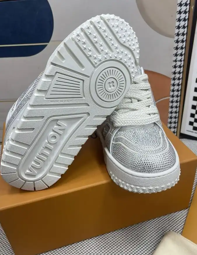 hype Louis Vuitton Sneakers