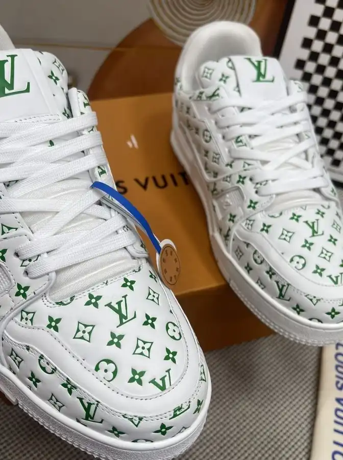 hype Louis Vuitton Sneakers