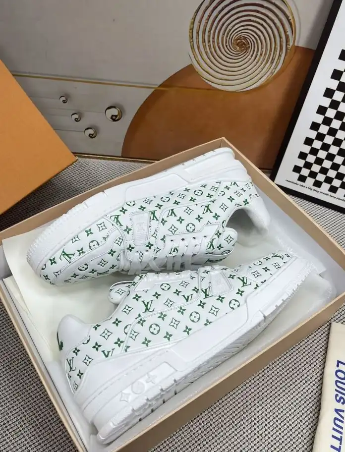 hype Louis Vuitton Sneakers