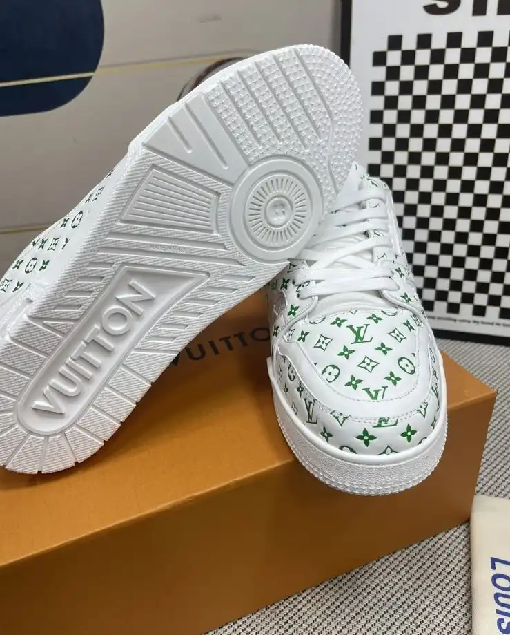 hype Louis Vuitton Sneakers