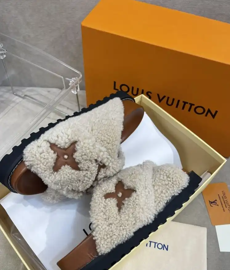 hype LV Slippers