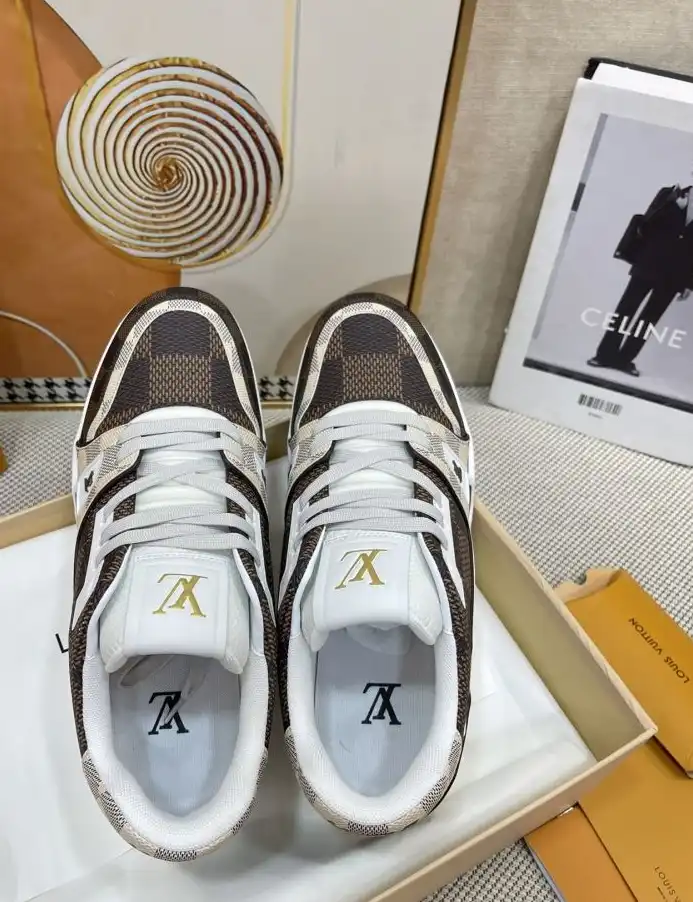 hype Louis Vuitton Sneakers