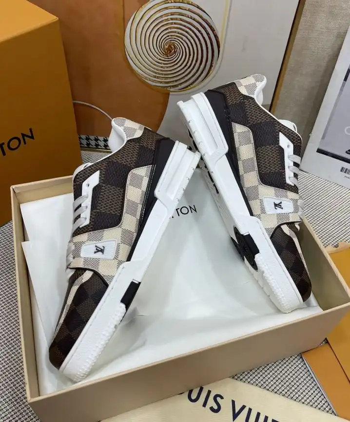 hype Louis Vuitton Sneakers