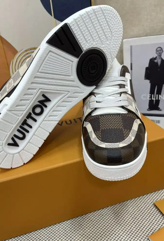 hype Louis Vuitton Sneakers