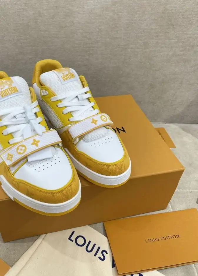 hype Louis Vuitton Sneakers