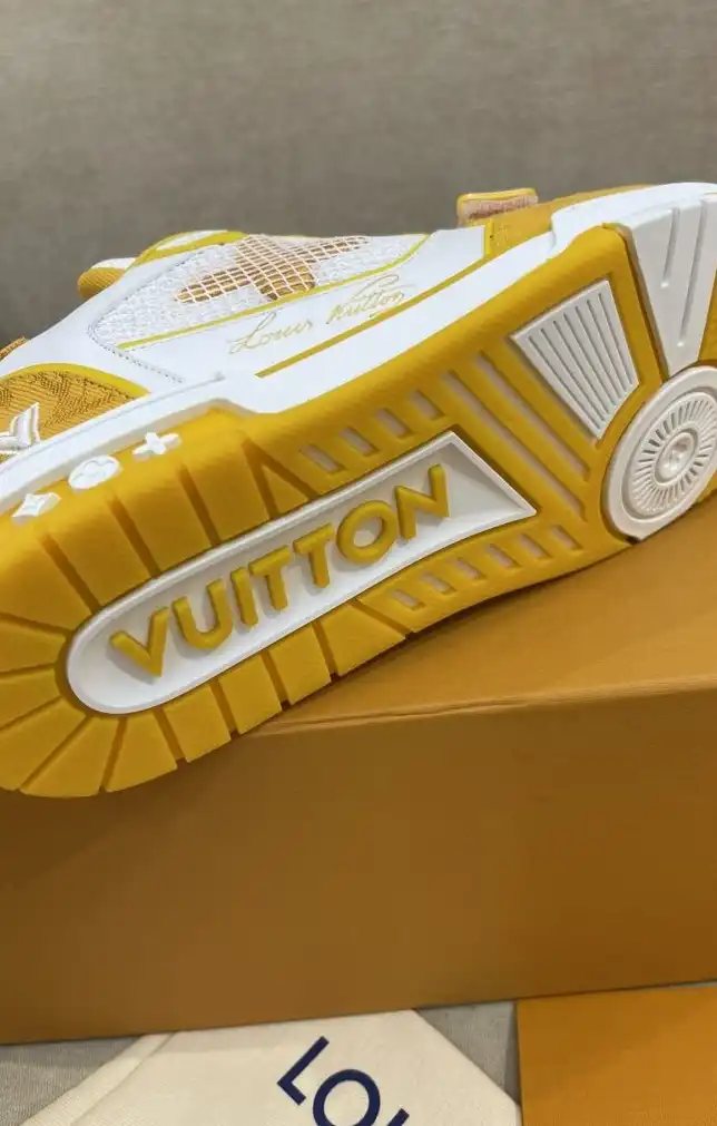 hype Louis Vuitton Sneakers