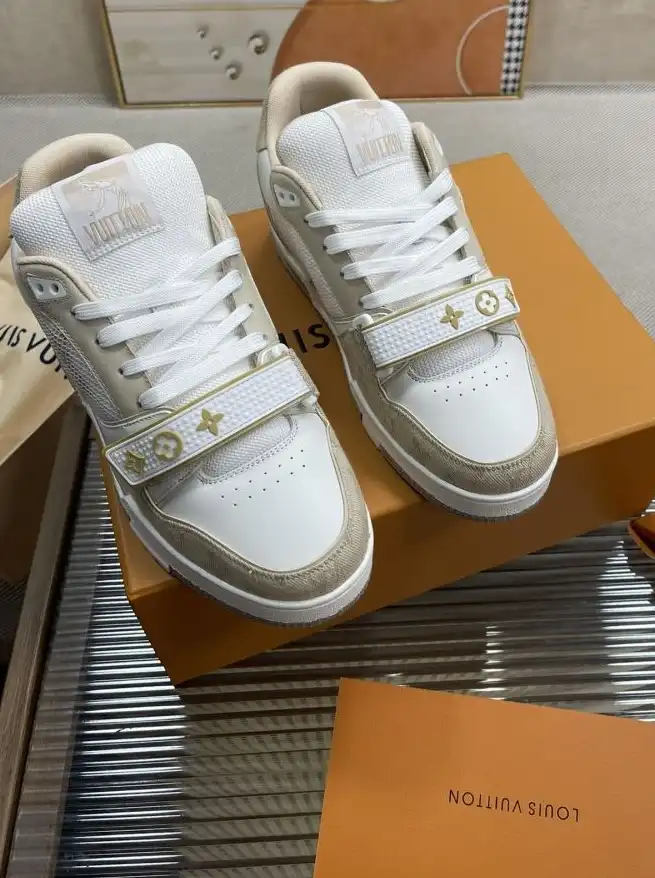 hype Louis Vuitton Sneakers