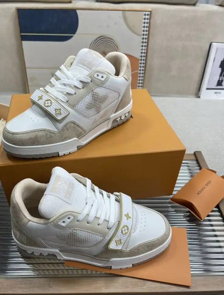 hype Louis Vuitton Sneakers