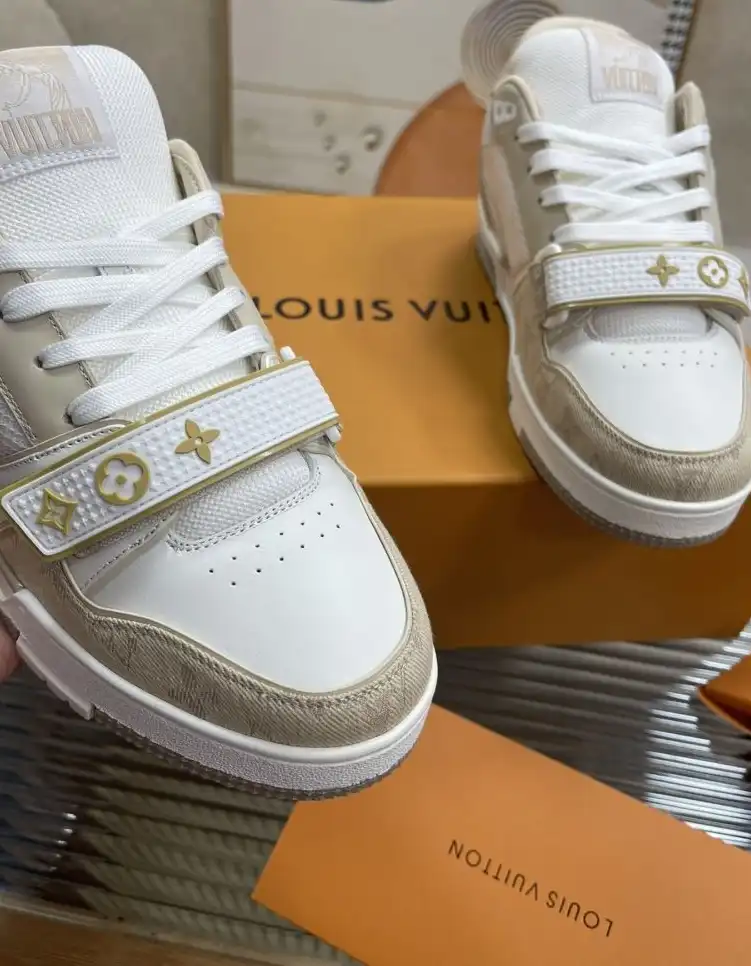 hype Louis Vuitton Sneakers