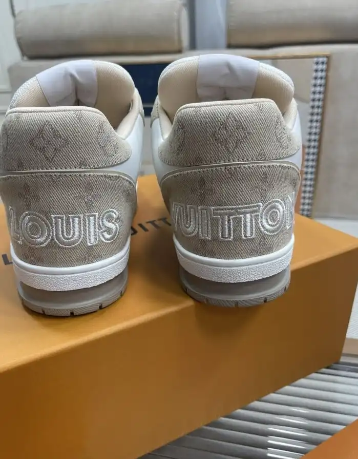 hype Louis Vuitton Sneakers