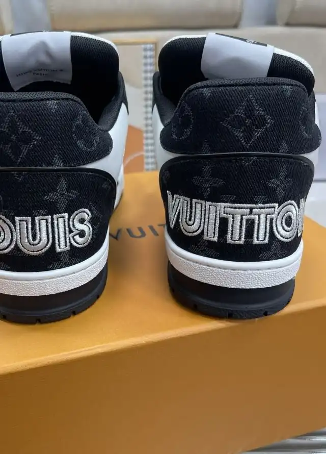 hype Louis Vuitton Sneakers