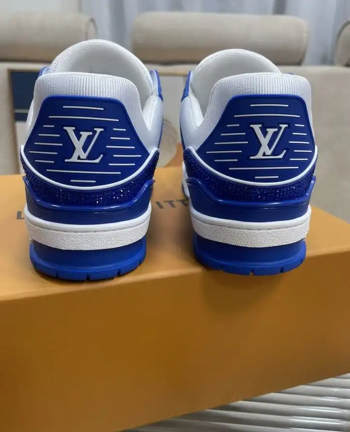 hype Louis Vuitton Sneakers