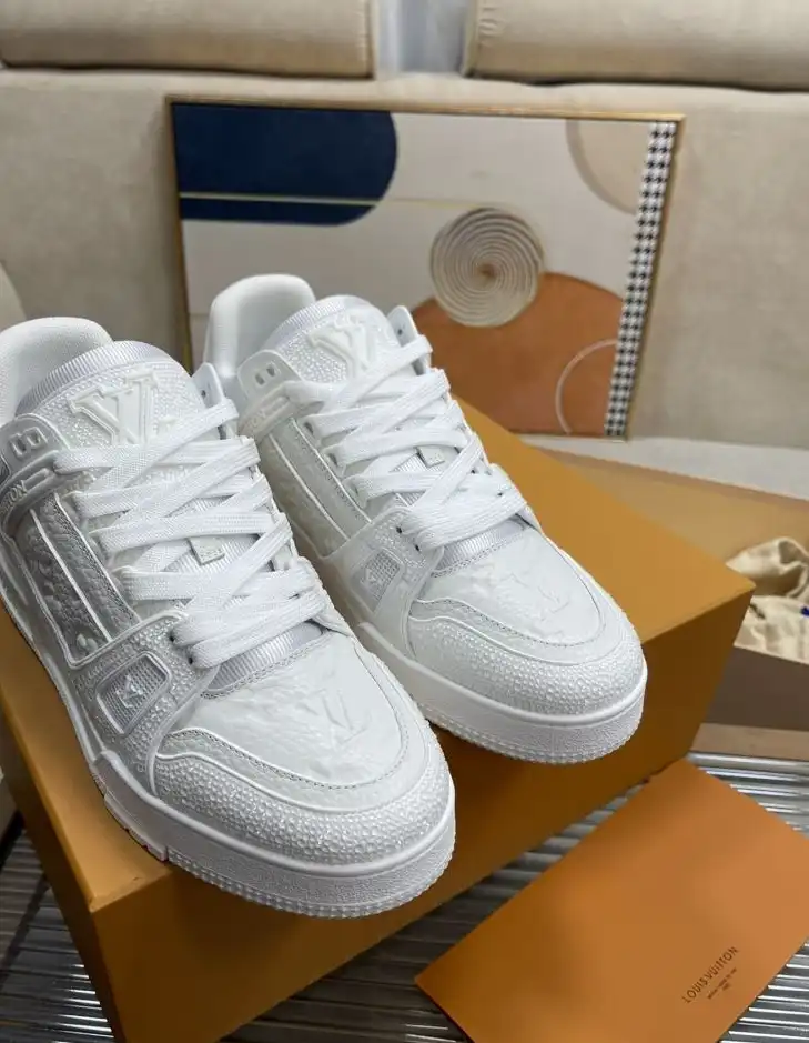 hype Louis Vuitton Sneakers