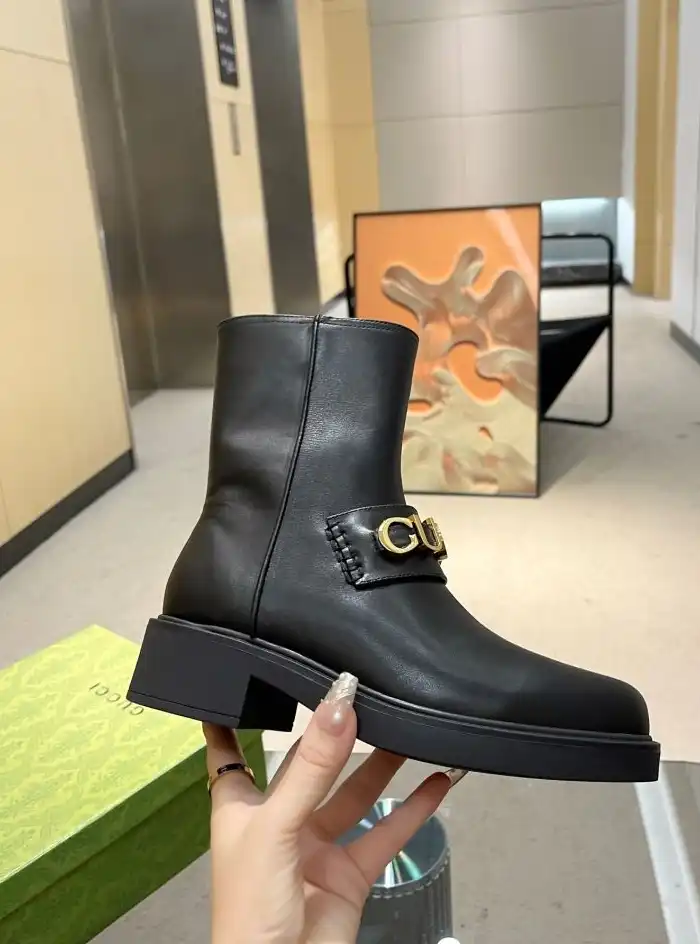 hype Gucci Boots