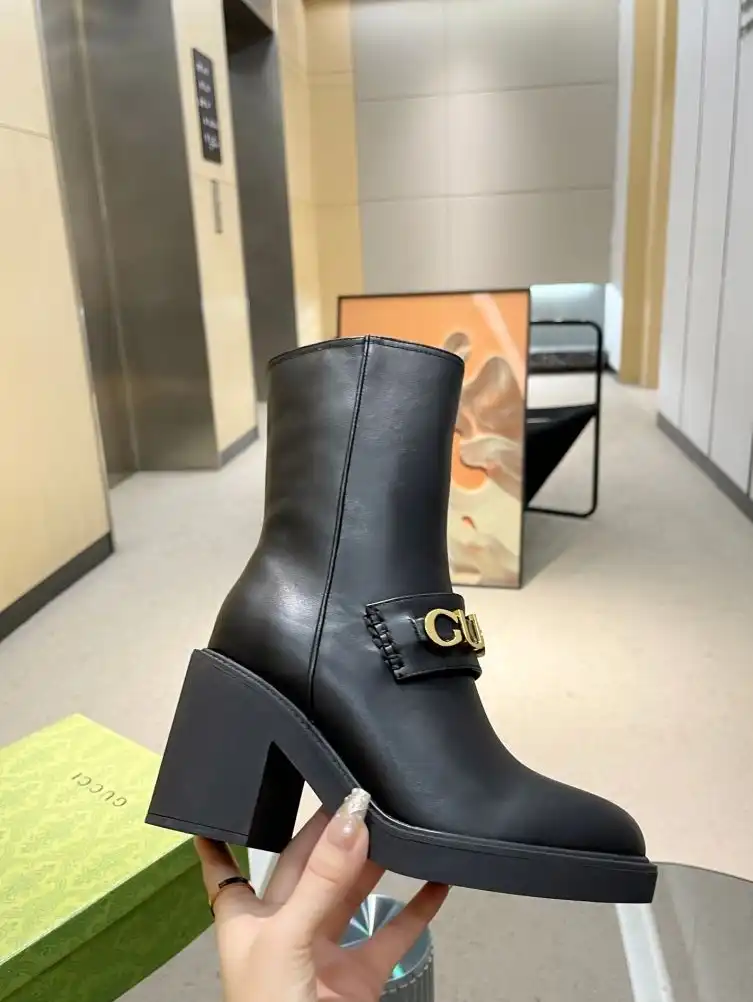 hype Gucci Boots