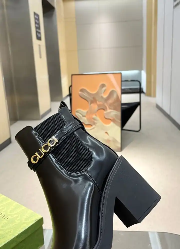 hype Gucci Boots