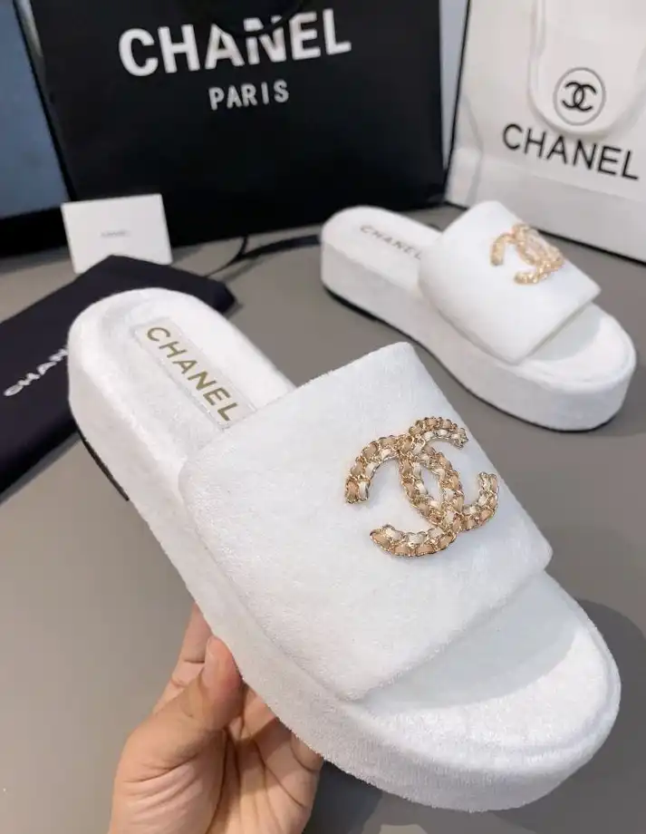 hype Chanel Slippers