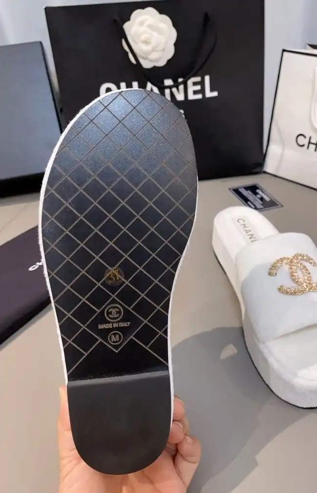 hype Chanel Slippers