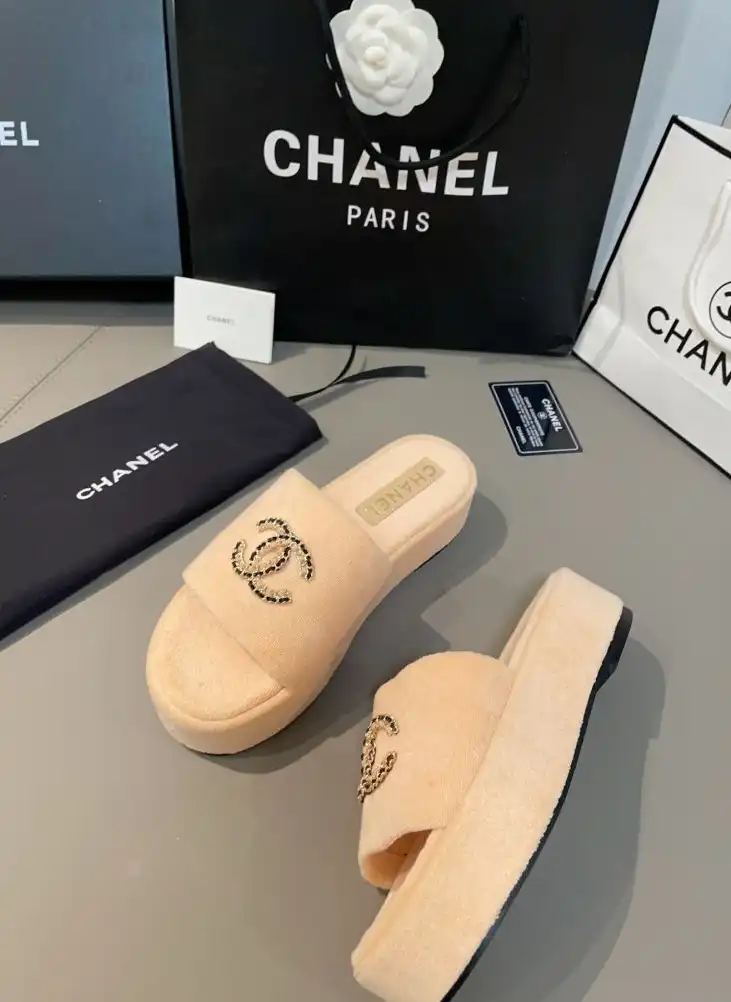 hype Chanel Slippers