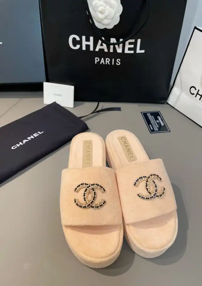 hype Chanel Slippers