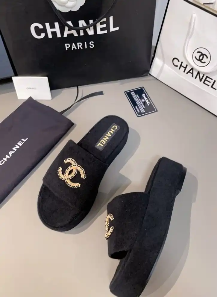 hype Chanel Slippers