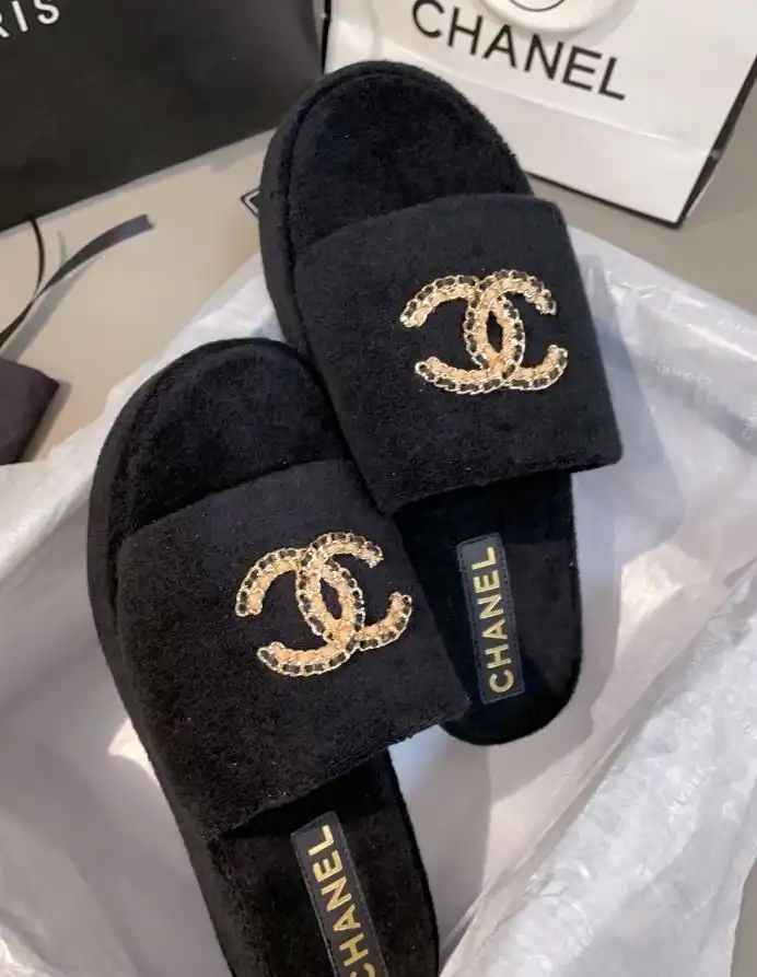 hype Chanel Slippers