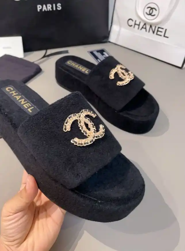 hype Chanel Slippers