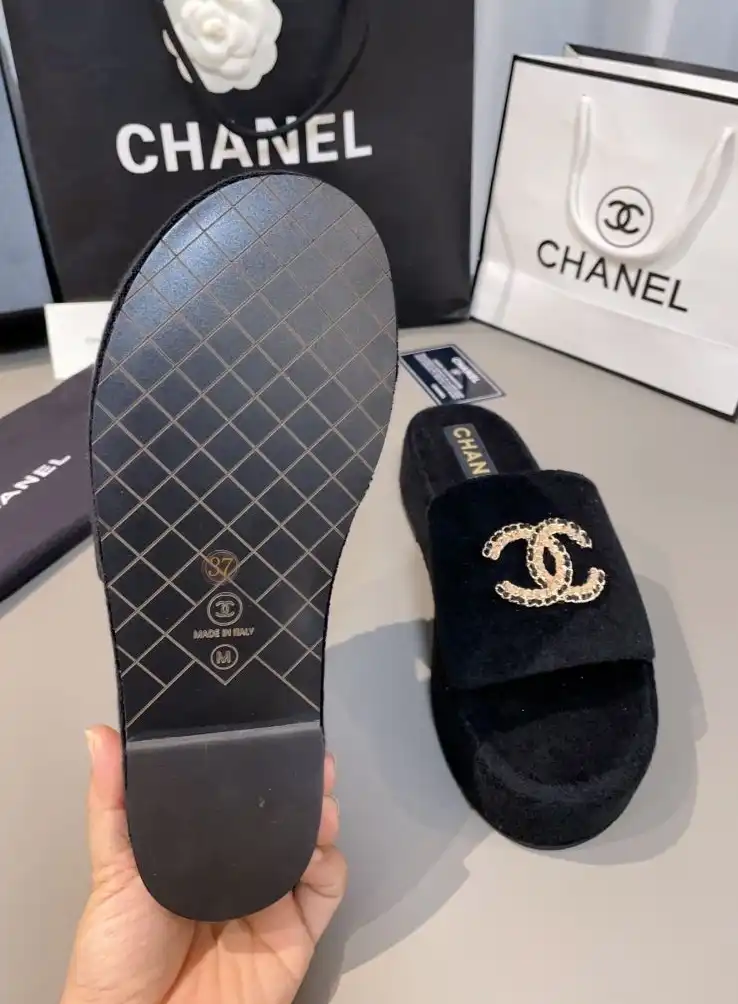 hype Chanel Slippers