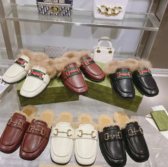 hype Gucci Slippers