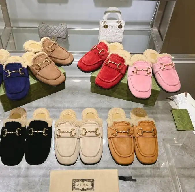 hype Gucci Slippers