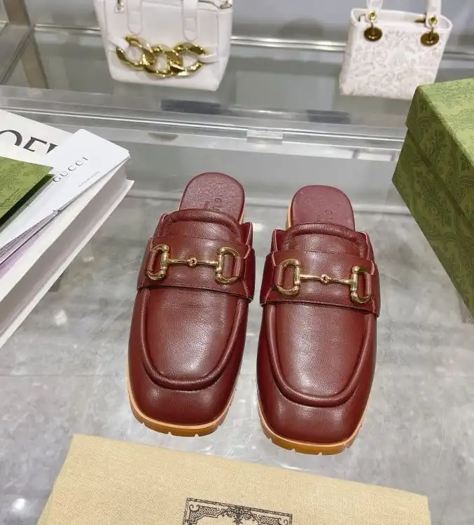 hype Gucci Slippers