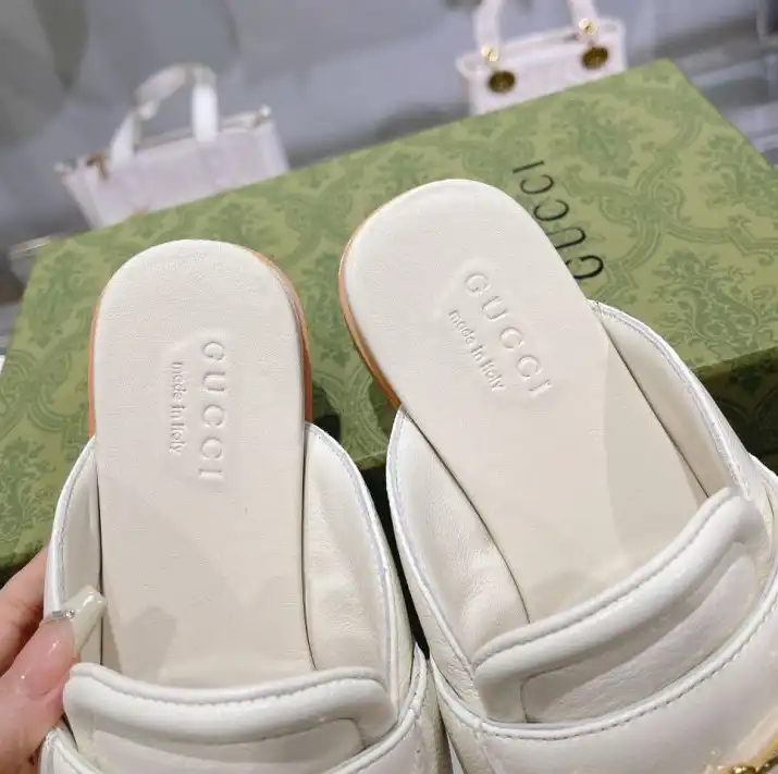 hype Gucci Slippers