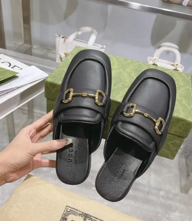 hype Gucci Slippers