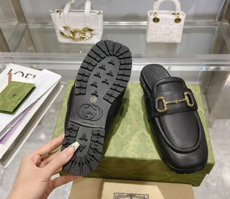 hype Gucci Slippers