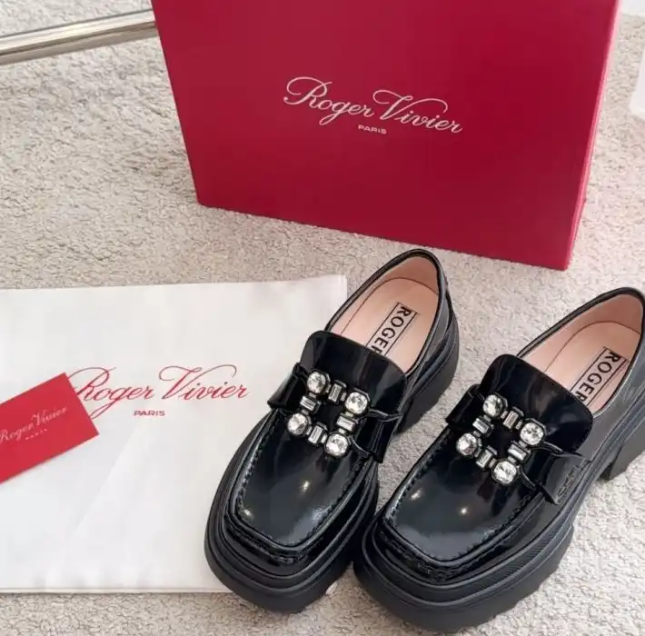 hype Roger Vivier Leather Shoes