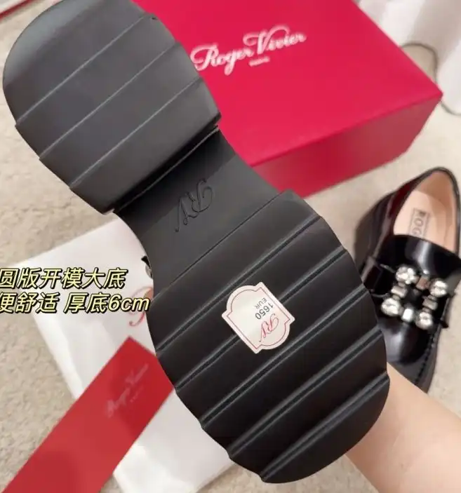 hype Roger Vivier Leather Shoes