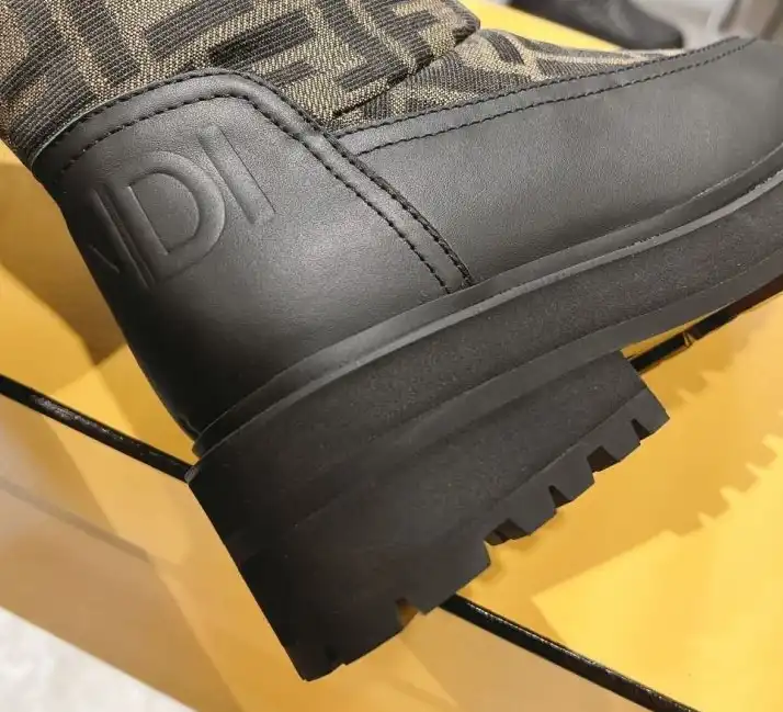 hype Fendi Boots