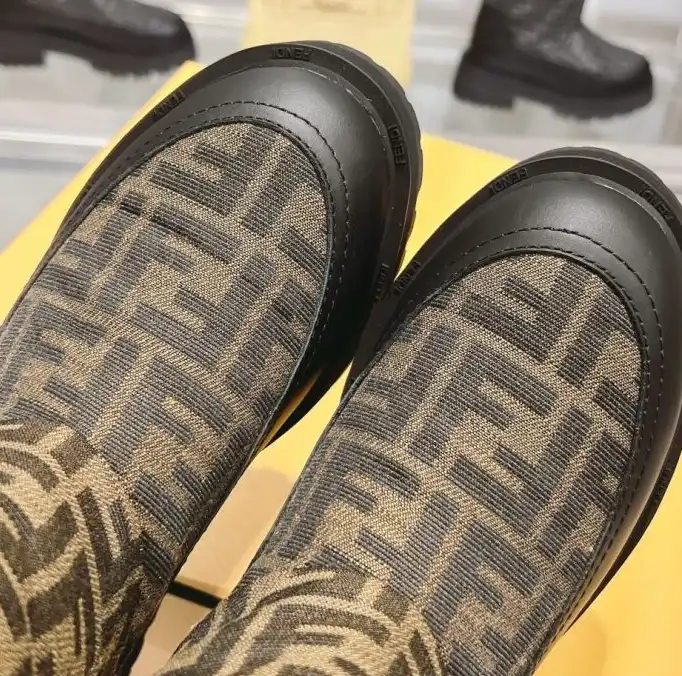 hype Fendi Boots