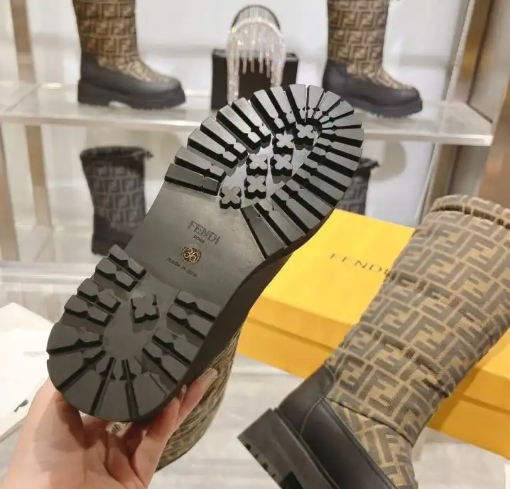 hype Fendi Boots