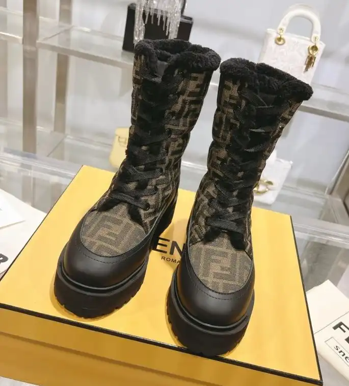 hype Fendi Boots