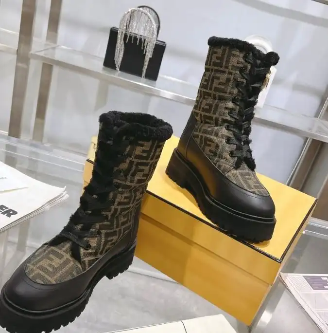 hype Fendi Boots