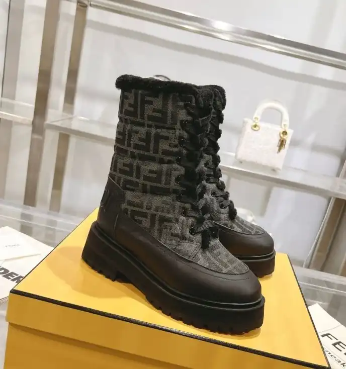 hype Fendi Boots