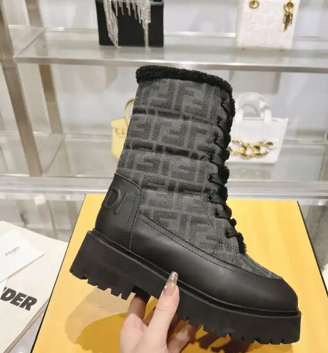 hype Fendi Boots