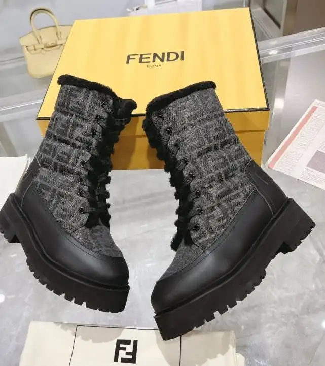 hype Fendi Boots