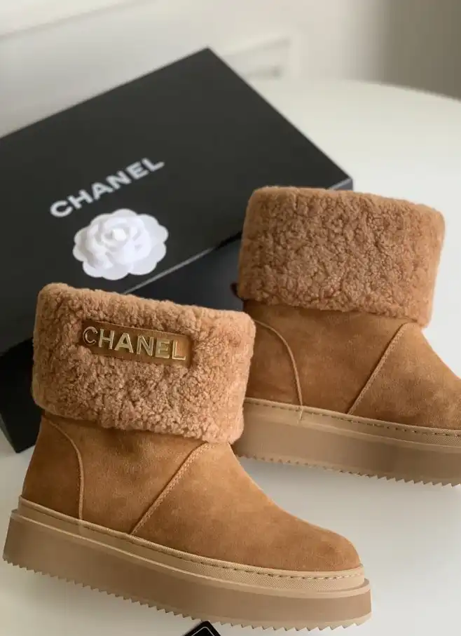 hype Chanel Boots