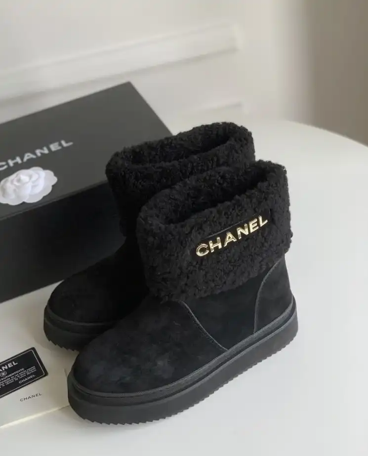 hype Chanel Boots